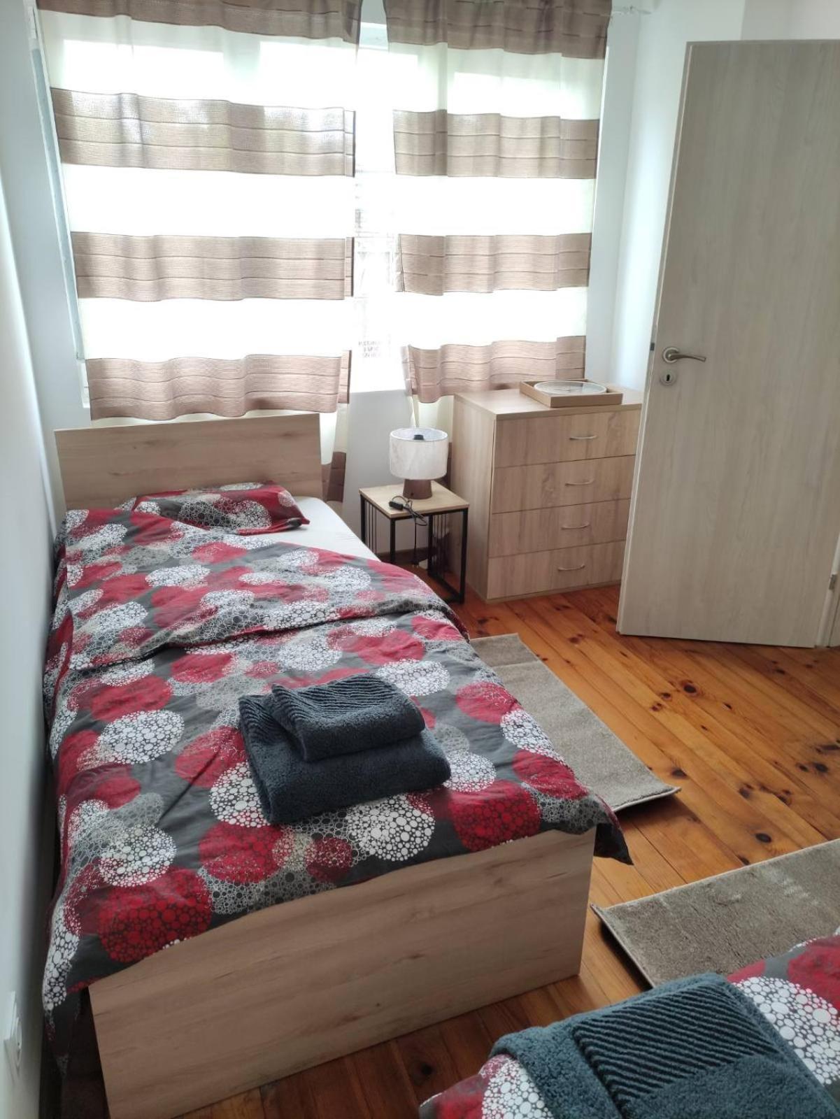 Rozi Apartment Burgas Bagian luar foto